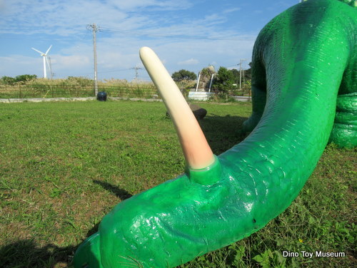 沖縄の絶景とカフェくるくまの恐竜たち