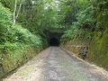 隣のトンネル